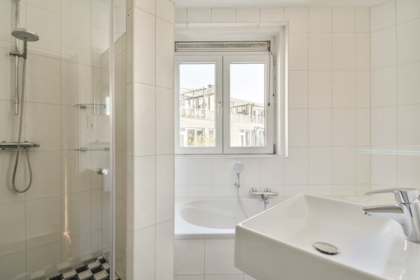 Medium property photo - Blasiusstraat 142-3, 1091 CZ Amsterdam